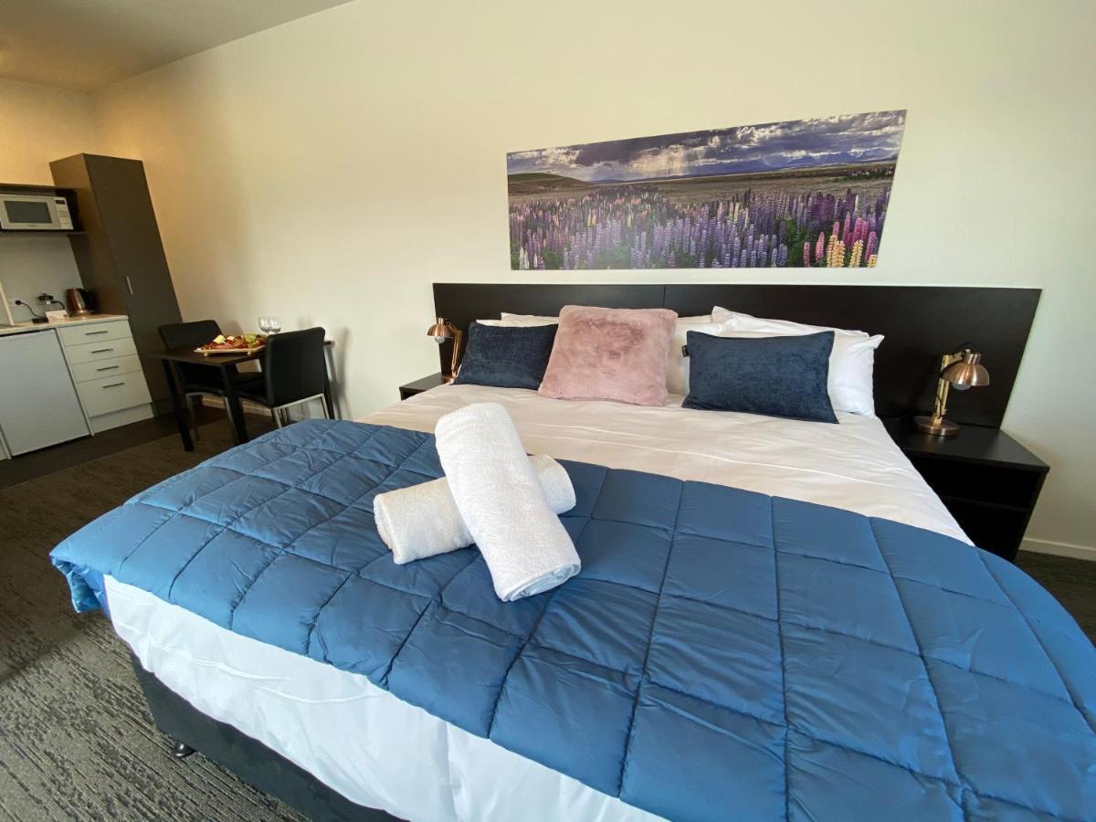 טוויזל Sky Suites - Lake Pukaki, Mount Cook מראה חיצוני תמונה