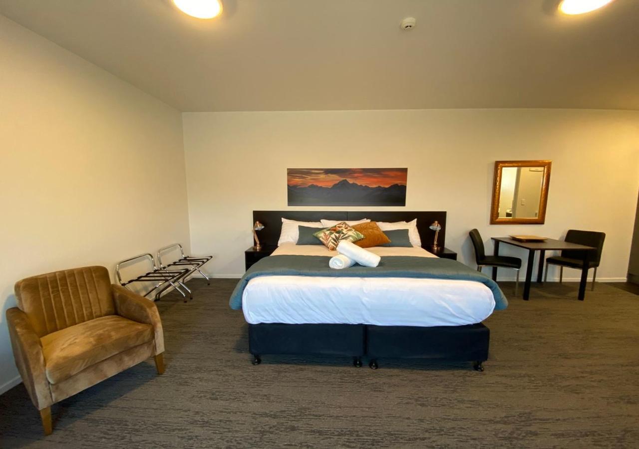 טוויזל Sky Suites - Lake Pukaki, Mount Cook מראה חיצוני תמונה